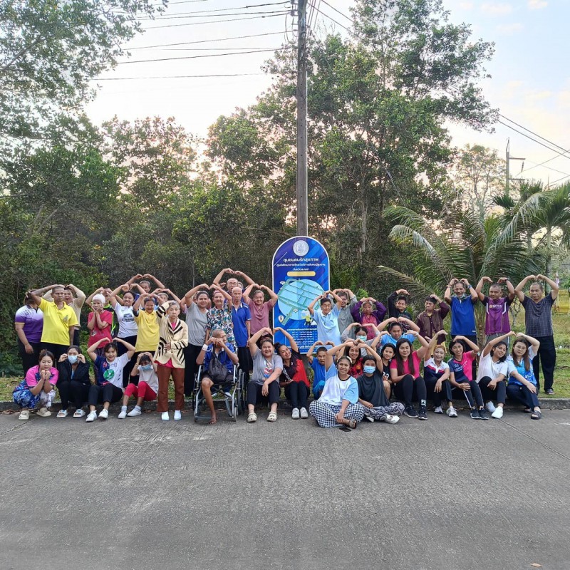 เสาร์สนุก กิจกรรมเดินยามเช้า : การฝึกภาคปฏิบัติของนักศึกษาตามหลักสูตรโครงการผู้บริบาลและคุ้มครองสิทธิผู้สูงอายุในชุมชน ประจำปีงบประมาณ พ.ศ. 2568