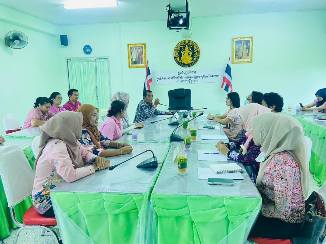 ศพส.บ้านทักษิณ เยี่ยมชมหน่วยงาน