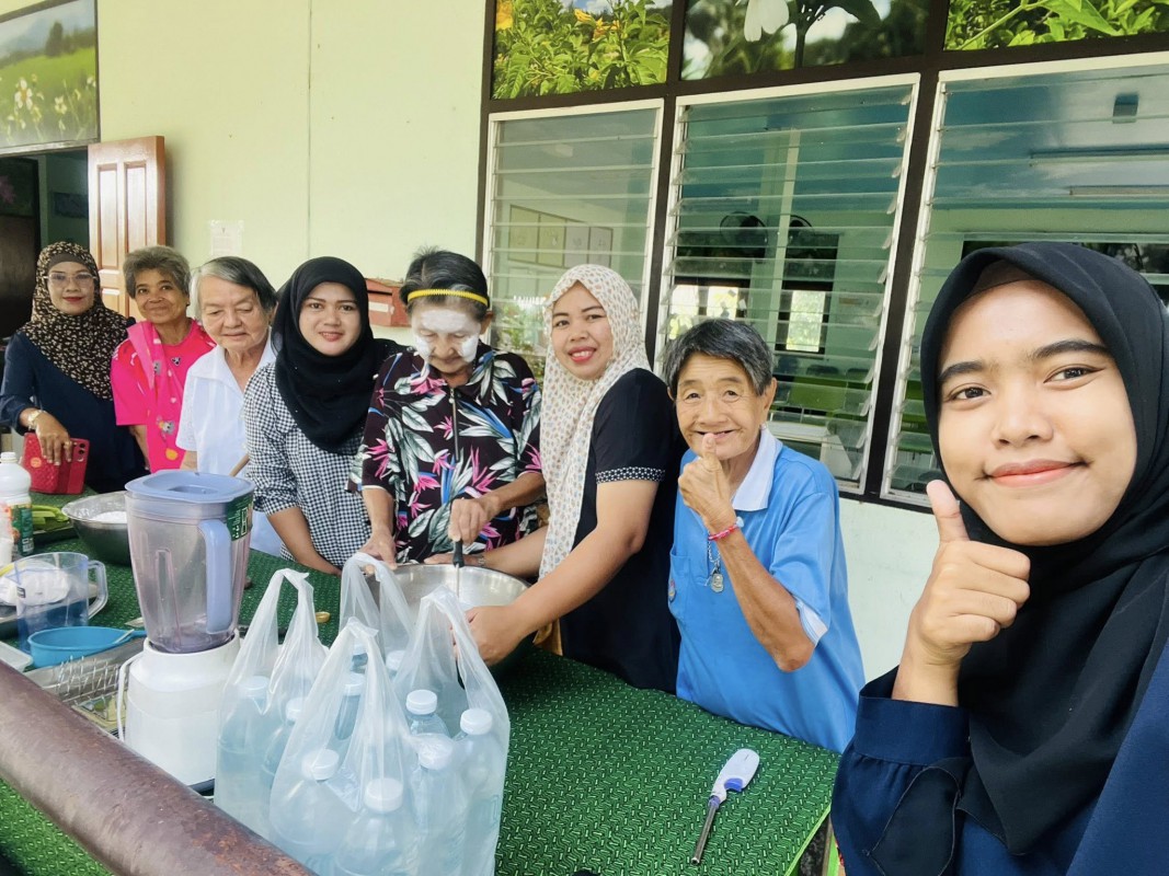 Monthly : ขนมรสมือยาย เมนูขนมชั้น