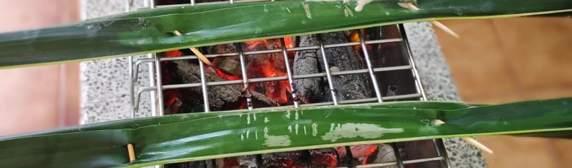 ขนมรสมือขาย : ขนมจาก = ขนมพร้าว